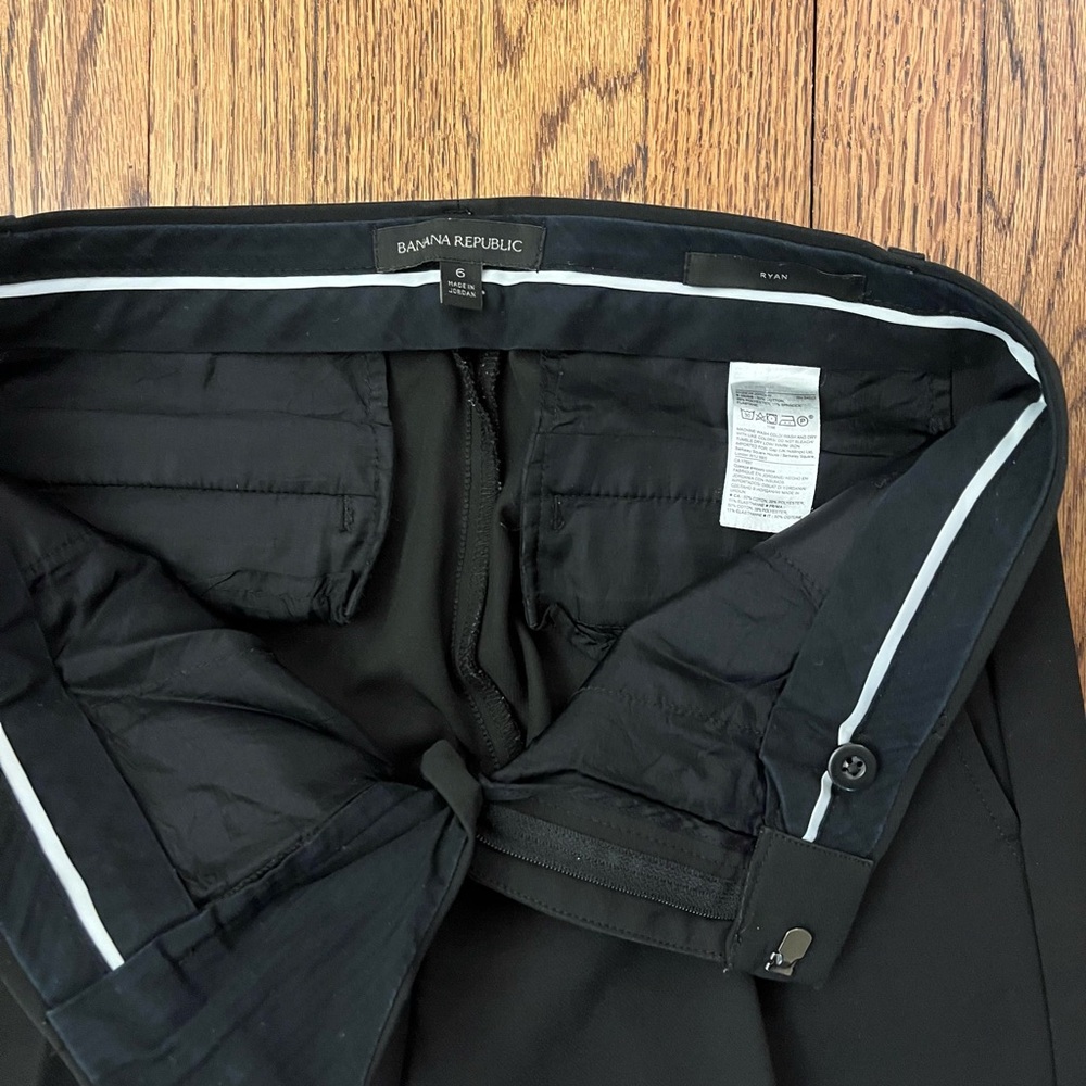 Banana Republic Women’s Black Dress Pants - Picture 4 of 5